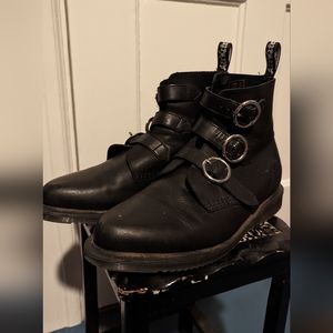 Dr. Martens Maudie boot in size 8